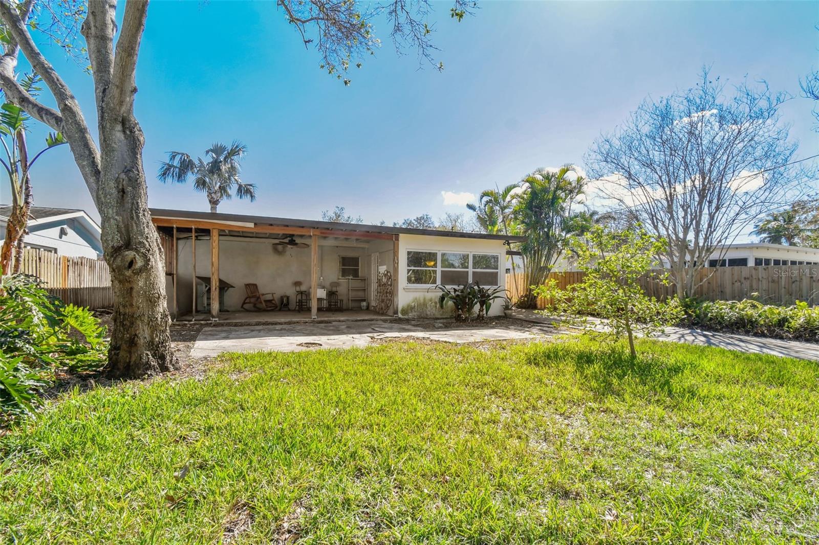 921 39TH AVE NE, ST PETERSBURG, FL, 33703