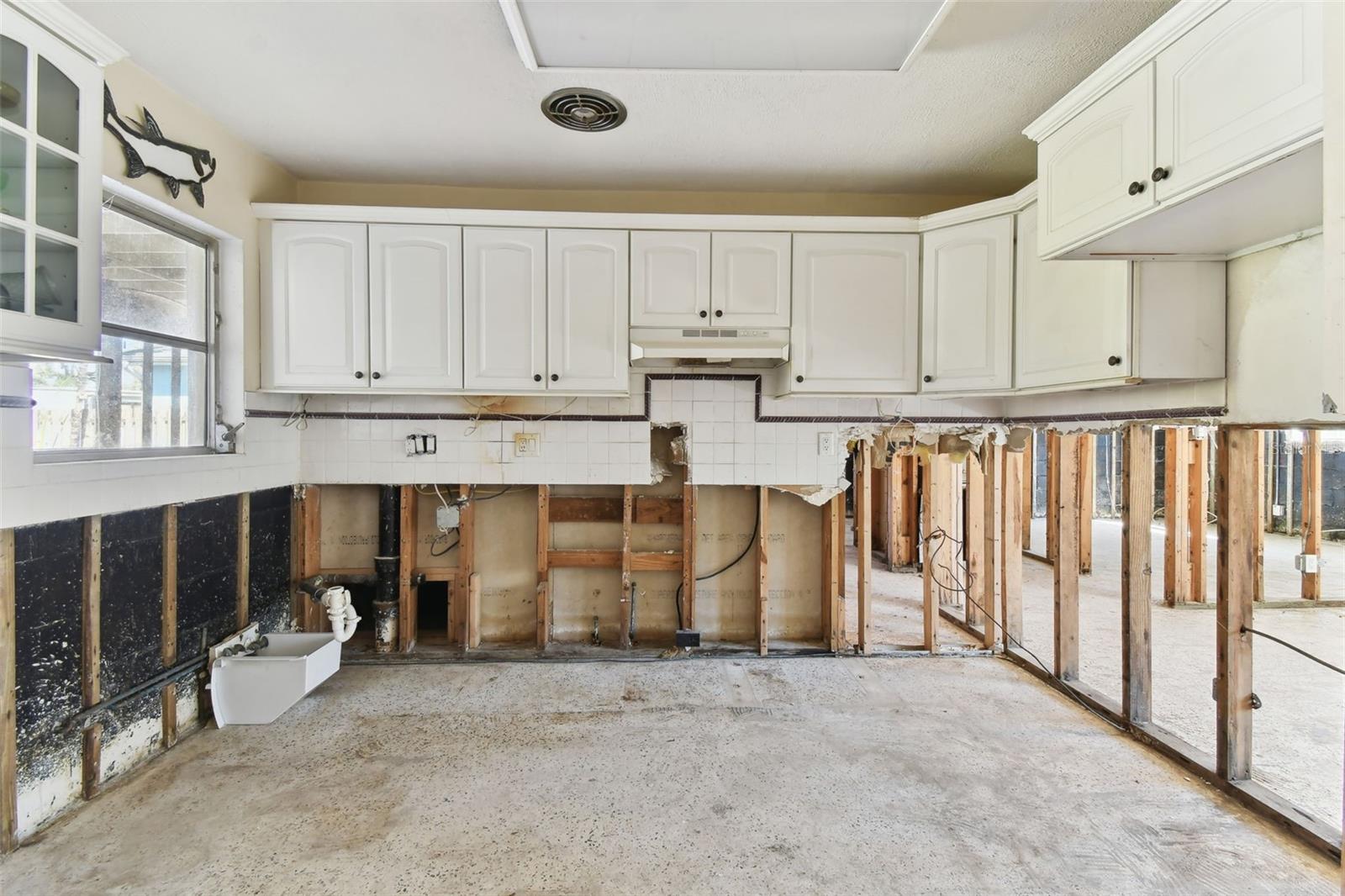 921 39TH AVE NE, ST PETERSBURG, FL, 33703