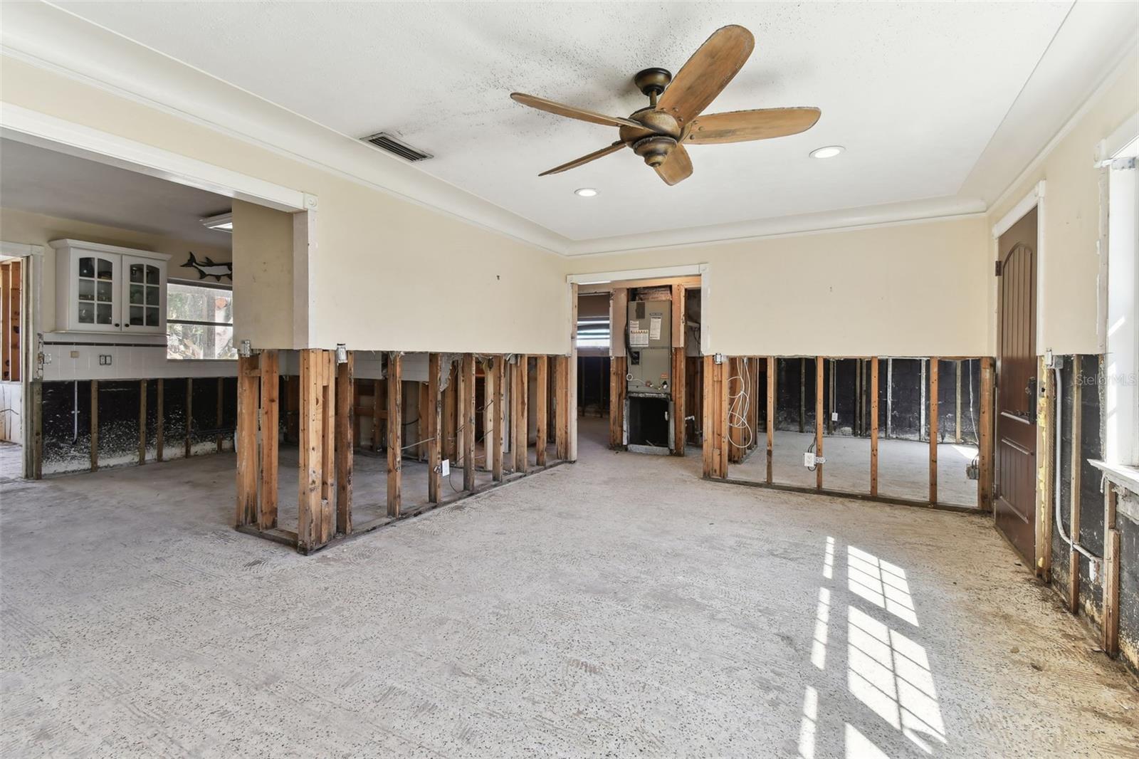 921 39TH AVE NE, ST PETERSBURG, FL, 33703