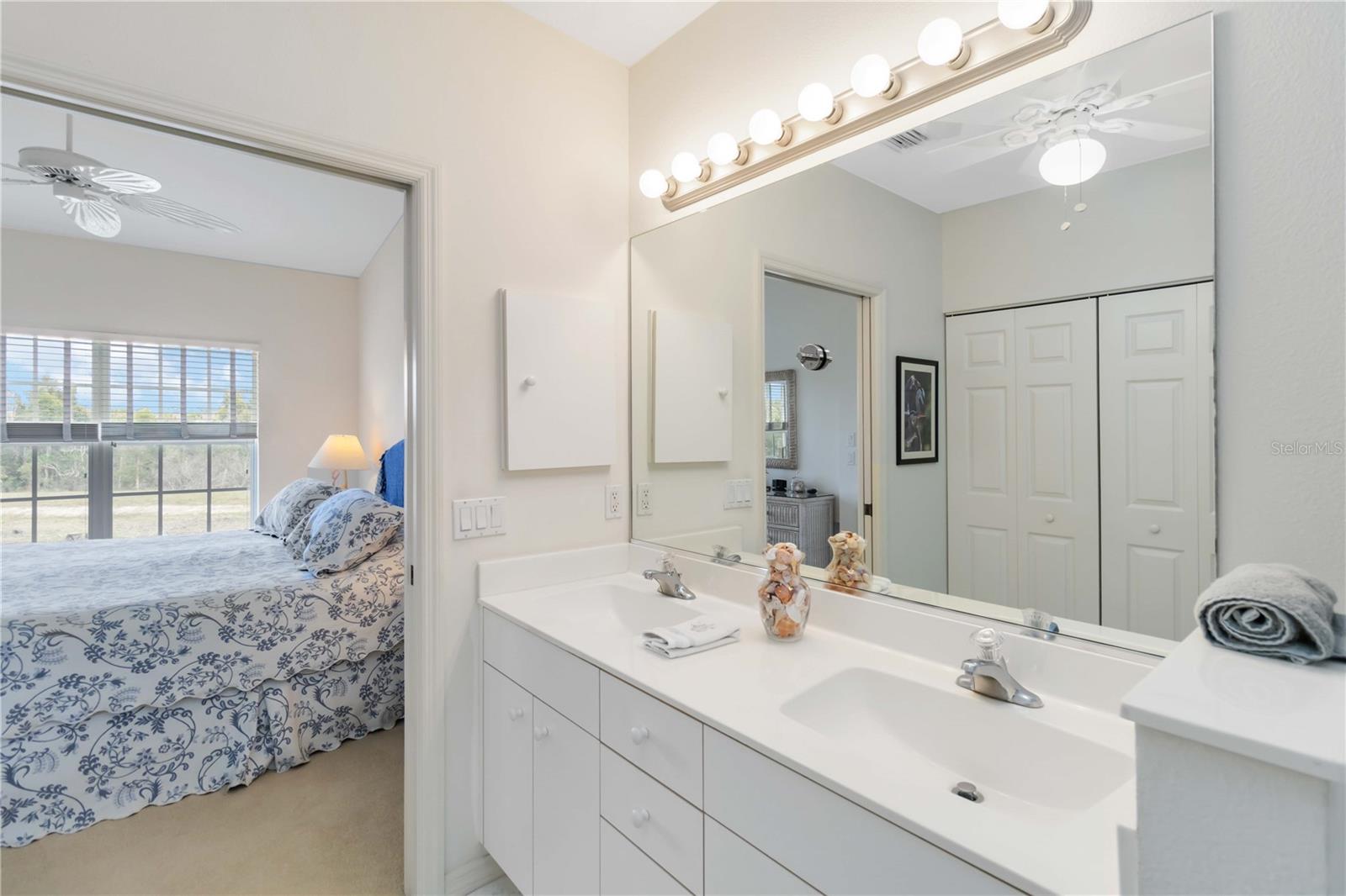 432 SUNSET LAKE BLVD #203, VENICE, FL, 34292