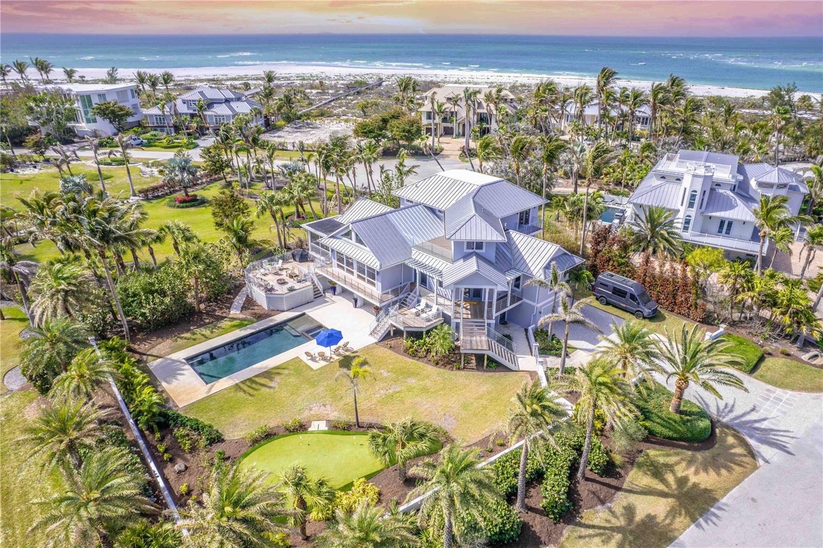 D6140811 Property Photo