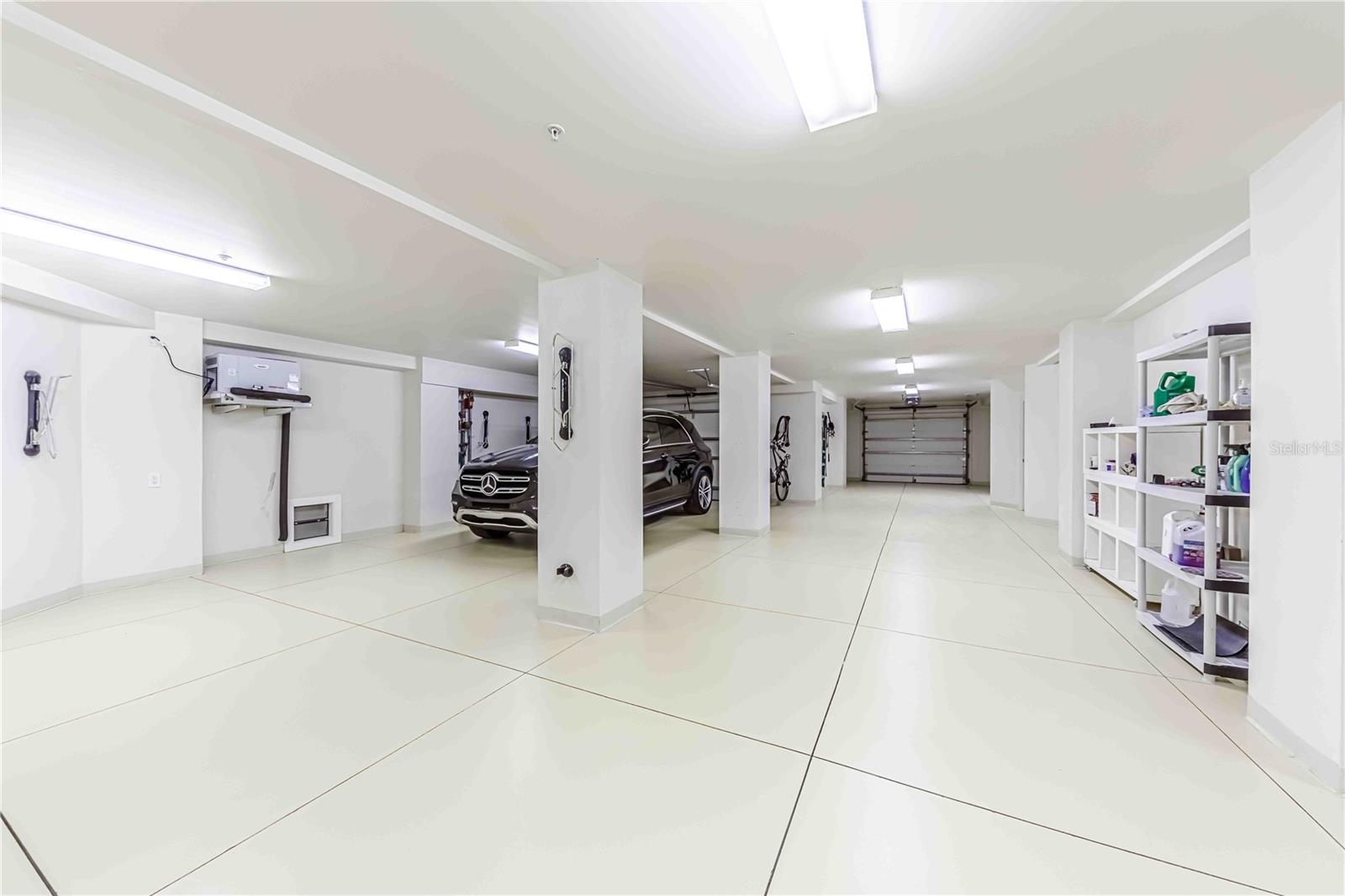 D6140811 Property Photo