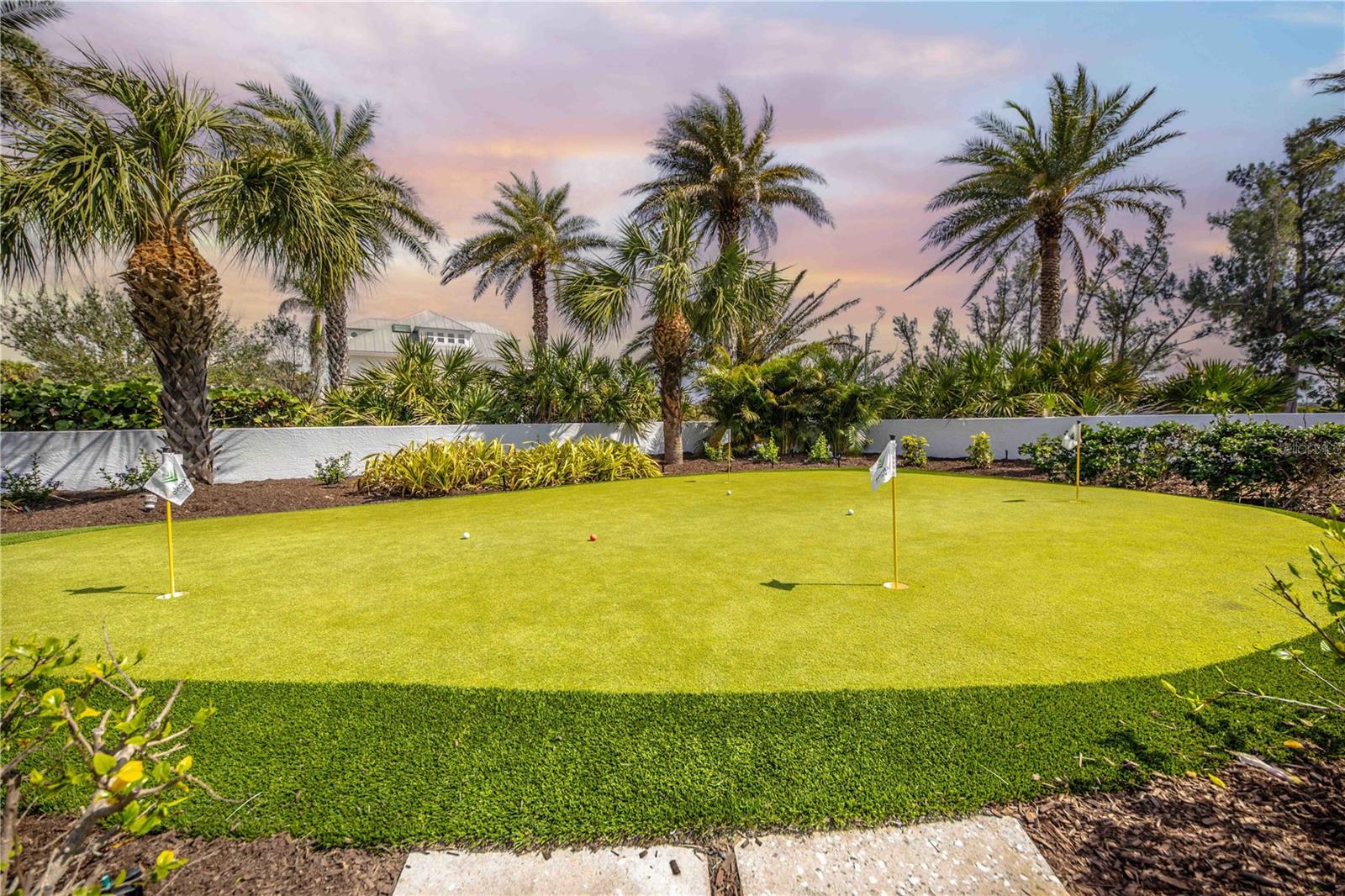 D6140811 Property Photo