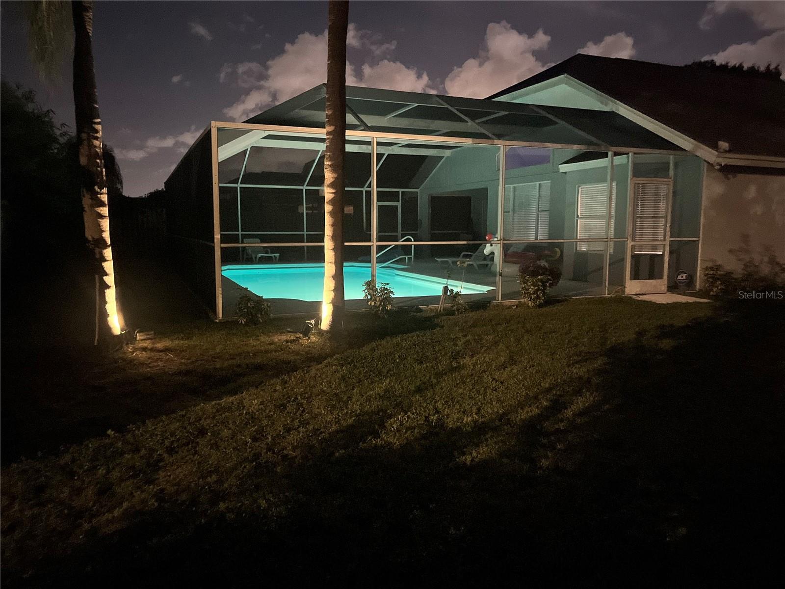 8941 SOUTHBAY DR, TAMPA, FL, 33615