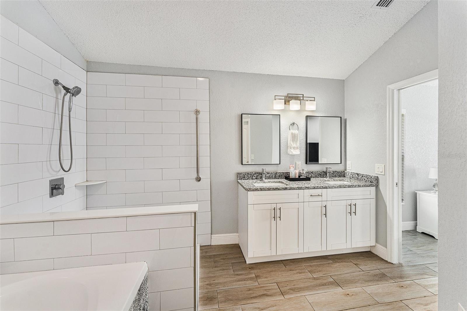 8941 SOUTHBAY DR, TAMPA, FL, 33615