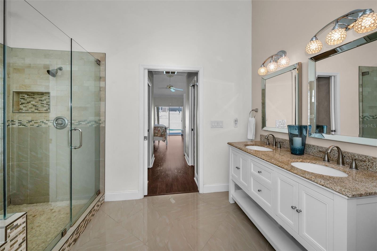 8155 ELISABETH LN, SEMINOLE, FL, 33777