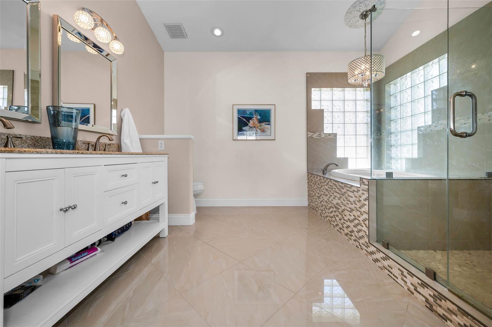 8155 ELISABETH LN, SEMINOLE, FL, 33777