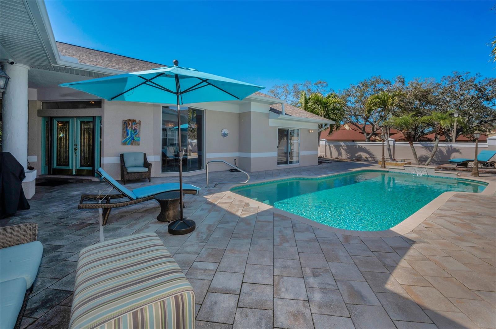 8155 ELISABETH LN, SEMINOLE, FL, 33777