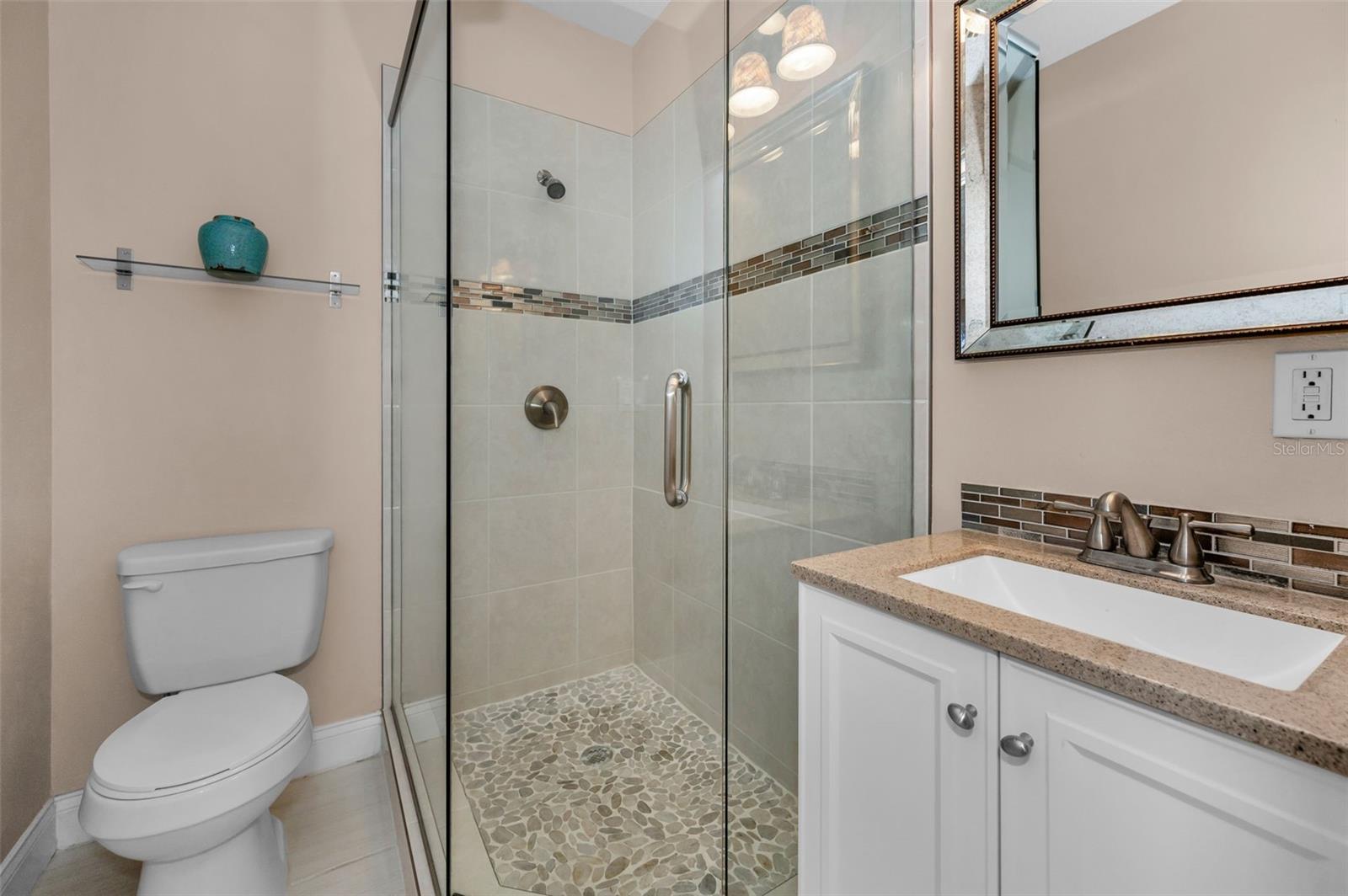 8155 ELISABETH LN, SEMINOLE, FL, 33777