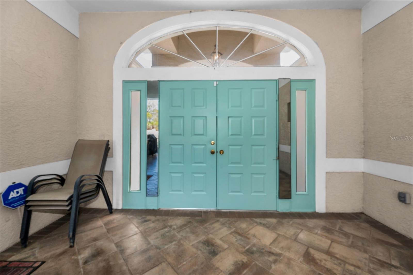 8155 ELISABETH LN, SEMINOLE, FL, 33777