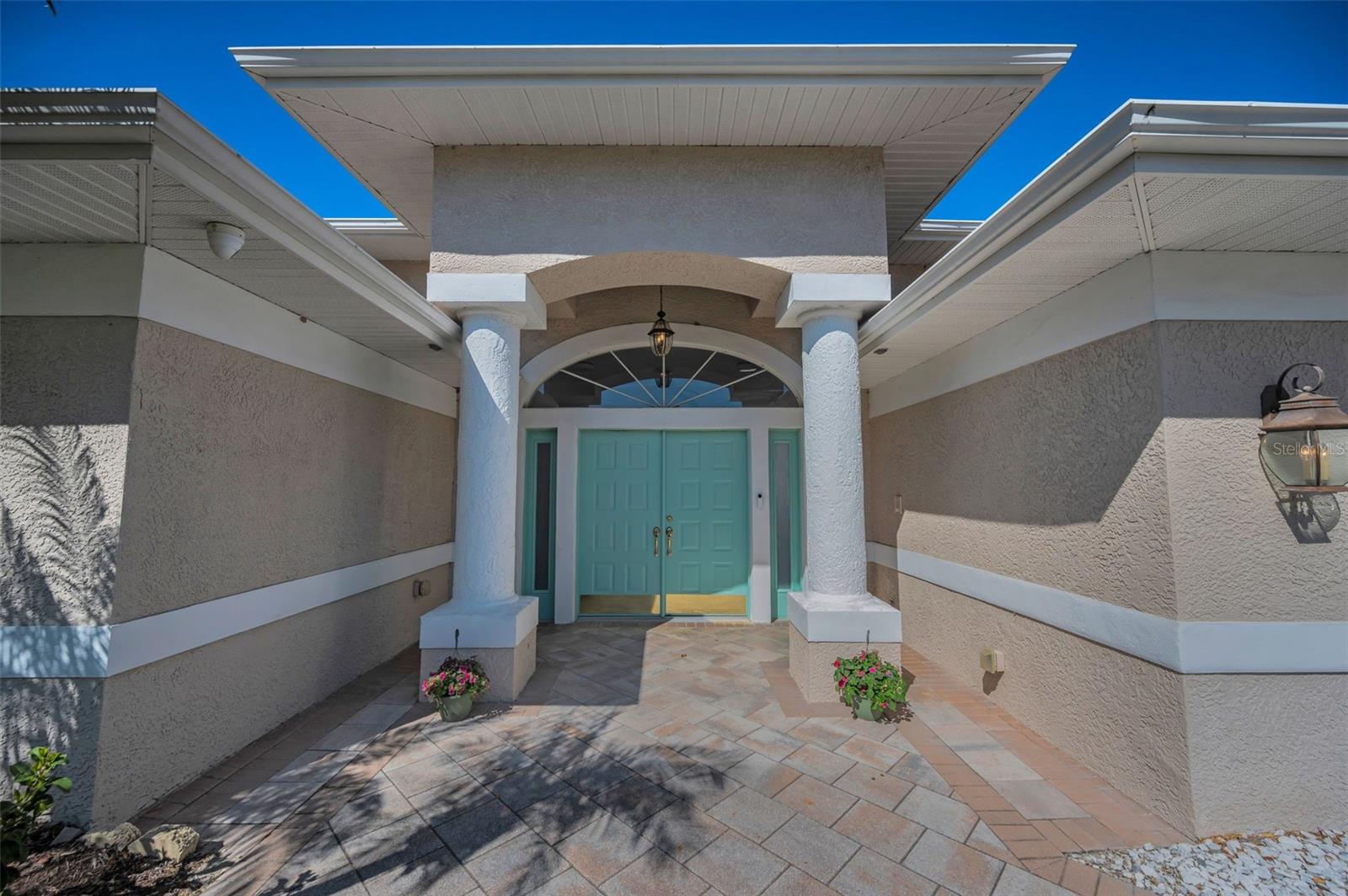 8155 ELISABETH LN, SEMINOLE, FL, 33777