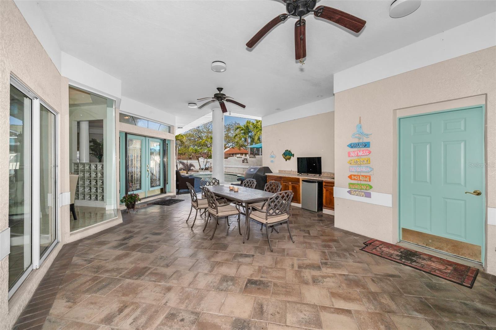 8155 ELISABETH LN, SEMINOLE, FL, 33777