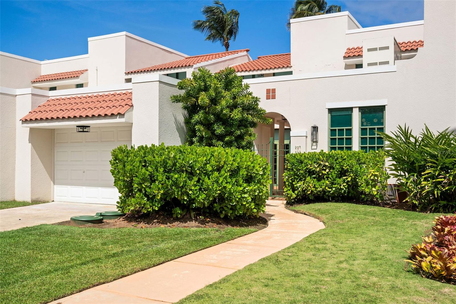 PR9111784 Property Photo