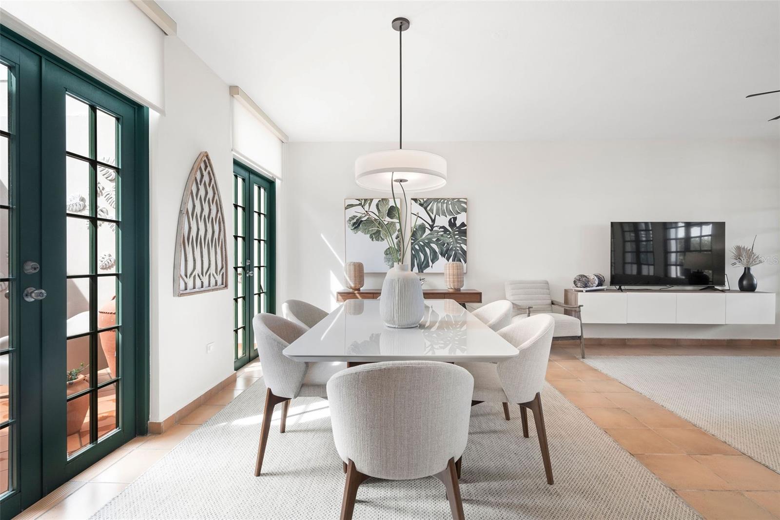 PR9111784 Property Photo