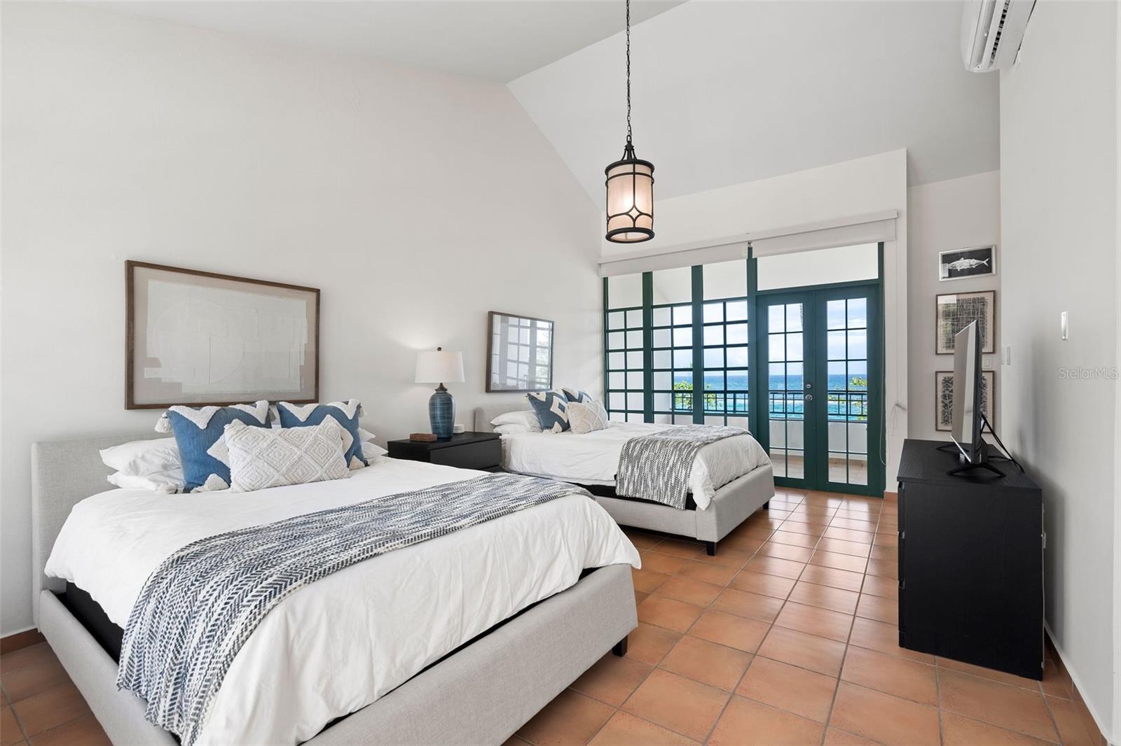 PR9111784 Property Photo