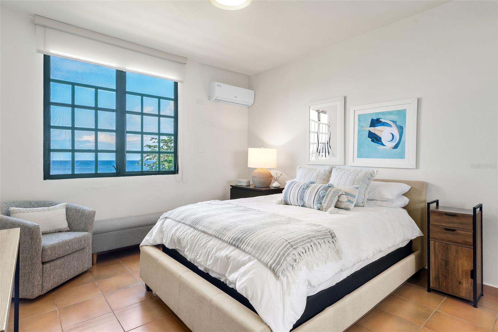 PR9111784 Property Photo