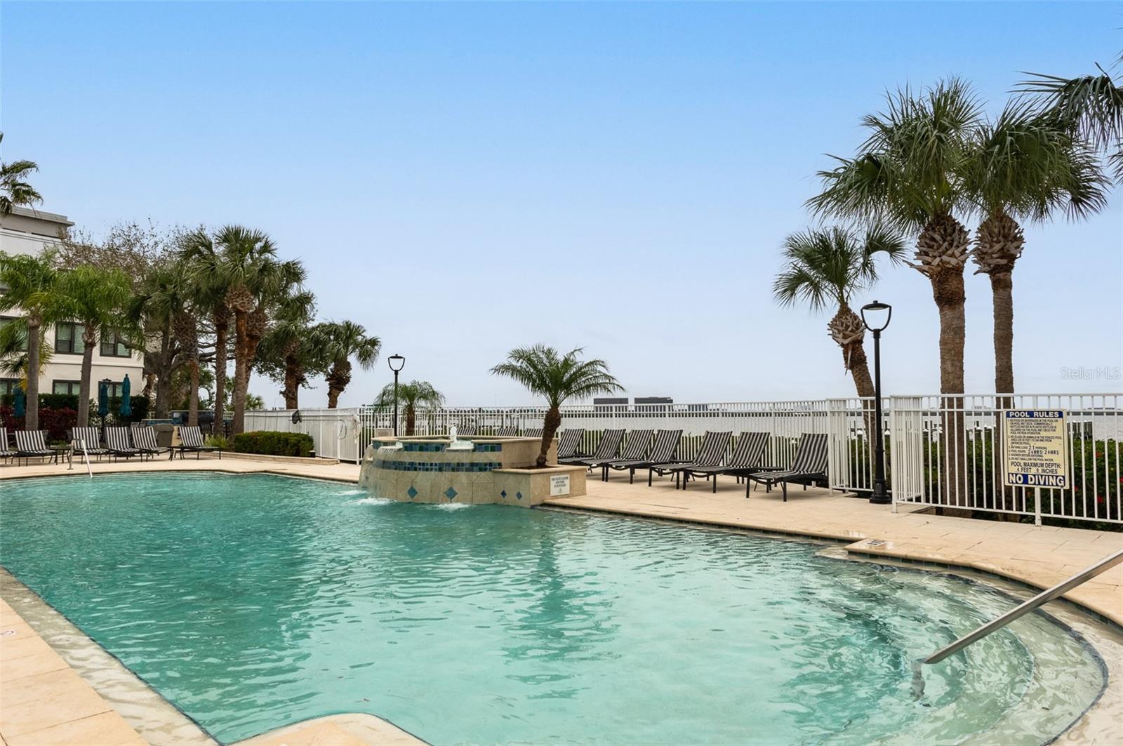 1213 BAY CLUB CIR, TAMPA, FL, 33607