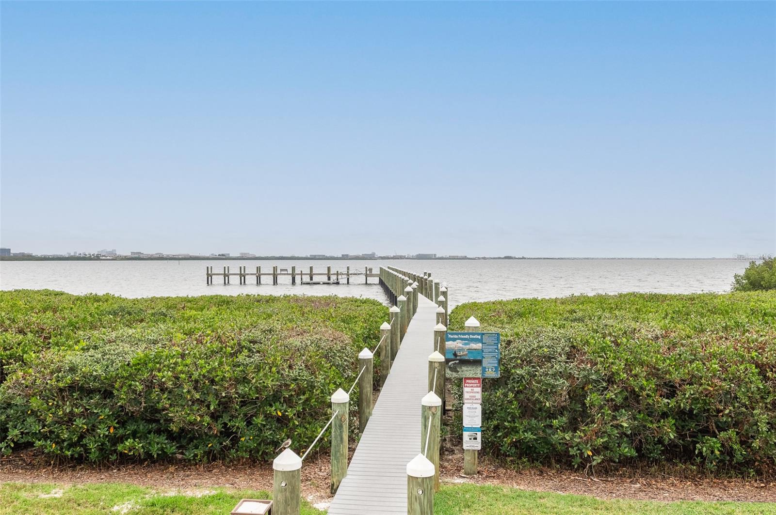 1213 BAY CLUB CIR, TAMPA, FL, 33607