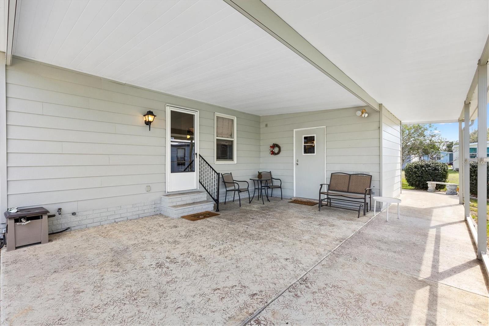 1523 W SCHWARTZ BLVD, THE VILLAGES, FL, 32159