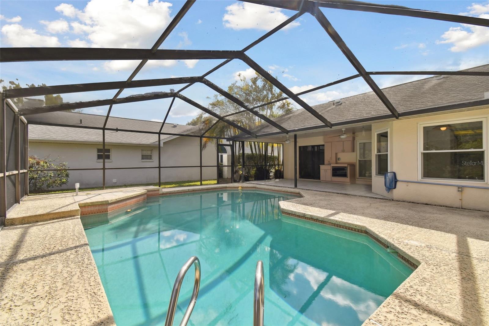 4735 FOXSHIRE CIR, TAMPA, FL, 33624