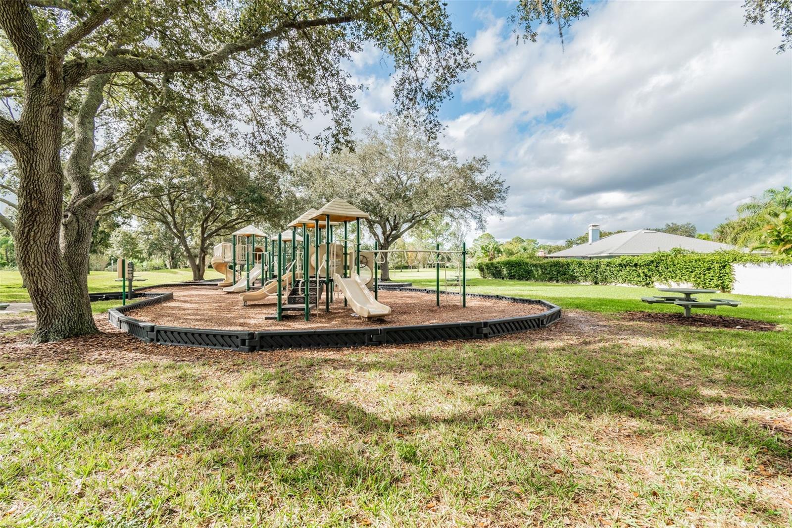 4735 FOXSHIRE CIR, TAMPA, FL, 33624