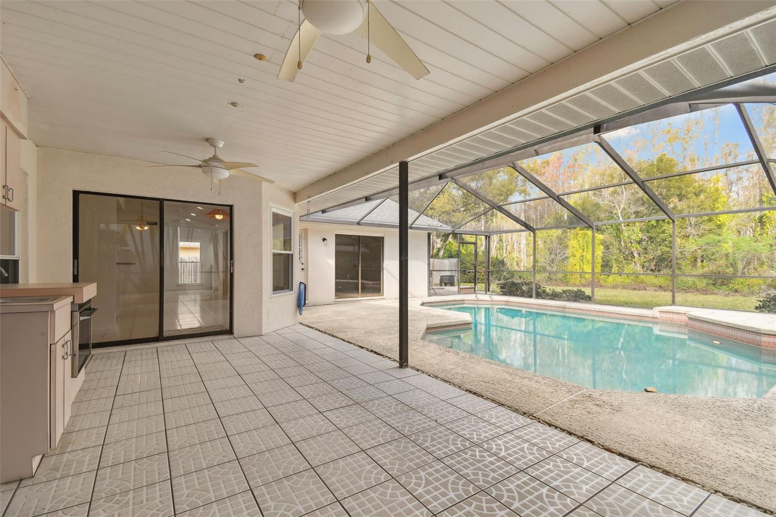 4735 FOXSHIRE CIR, TAMPA, FL, 33624