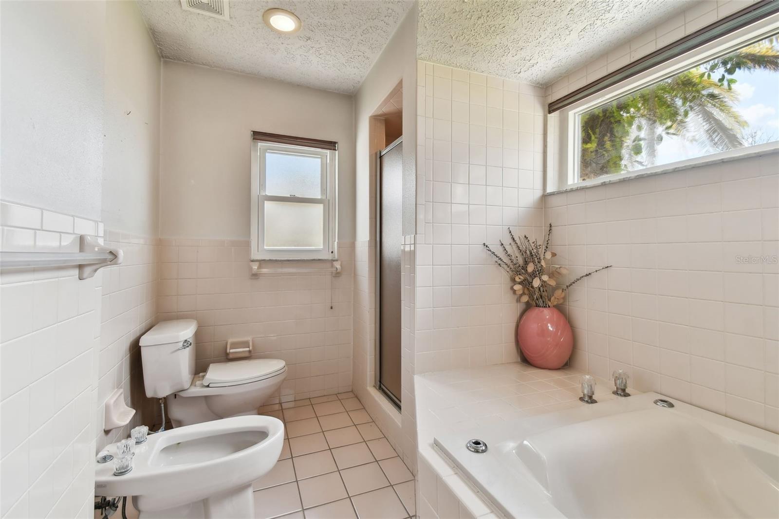 4735 FOXSHIRE CIR, TAMPA, FL, 33624