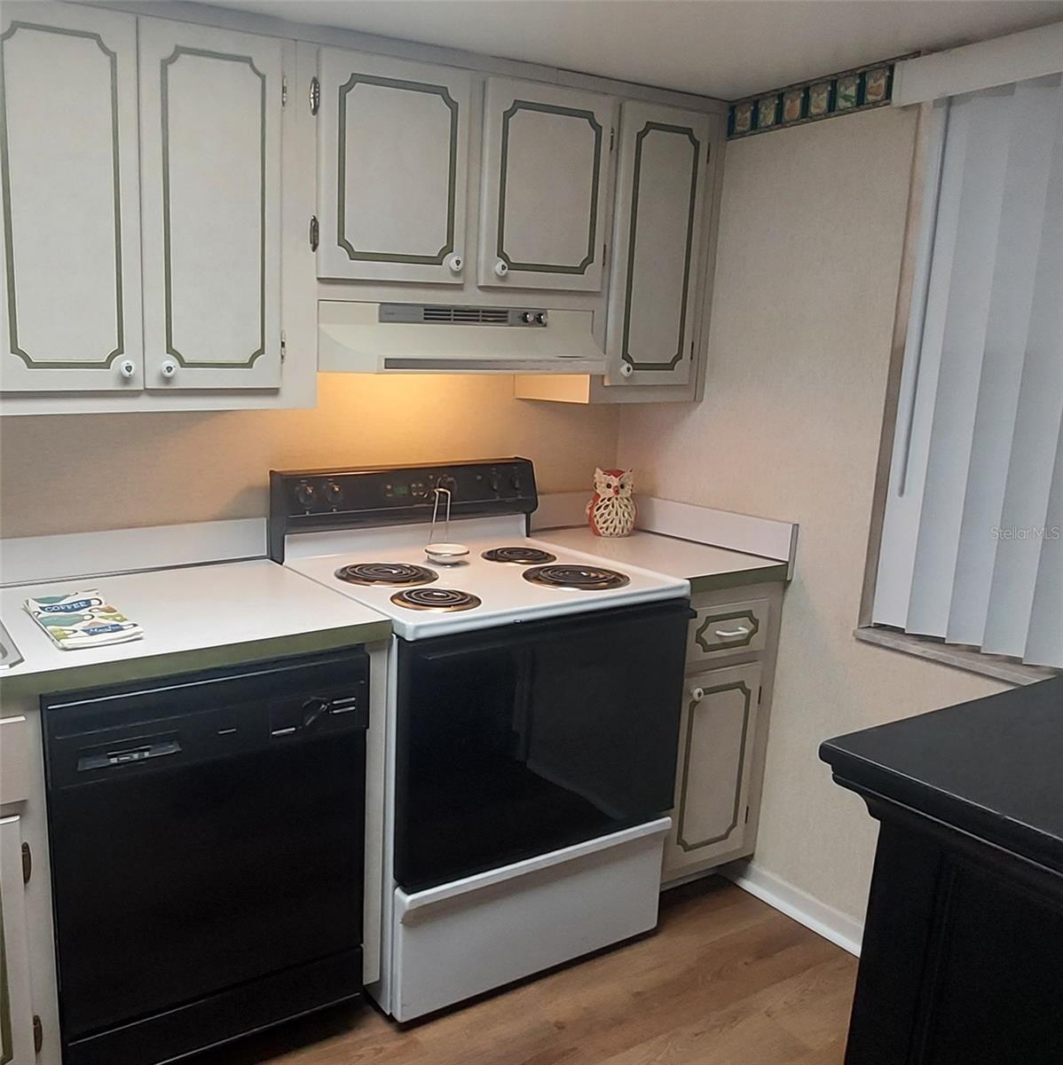 700 MIRROR TER NW #111, WINTER HAVEN, FL, 33881