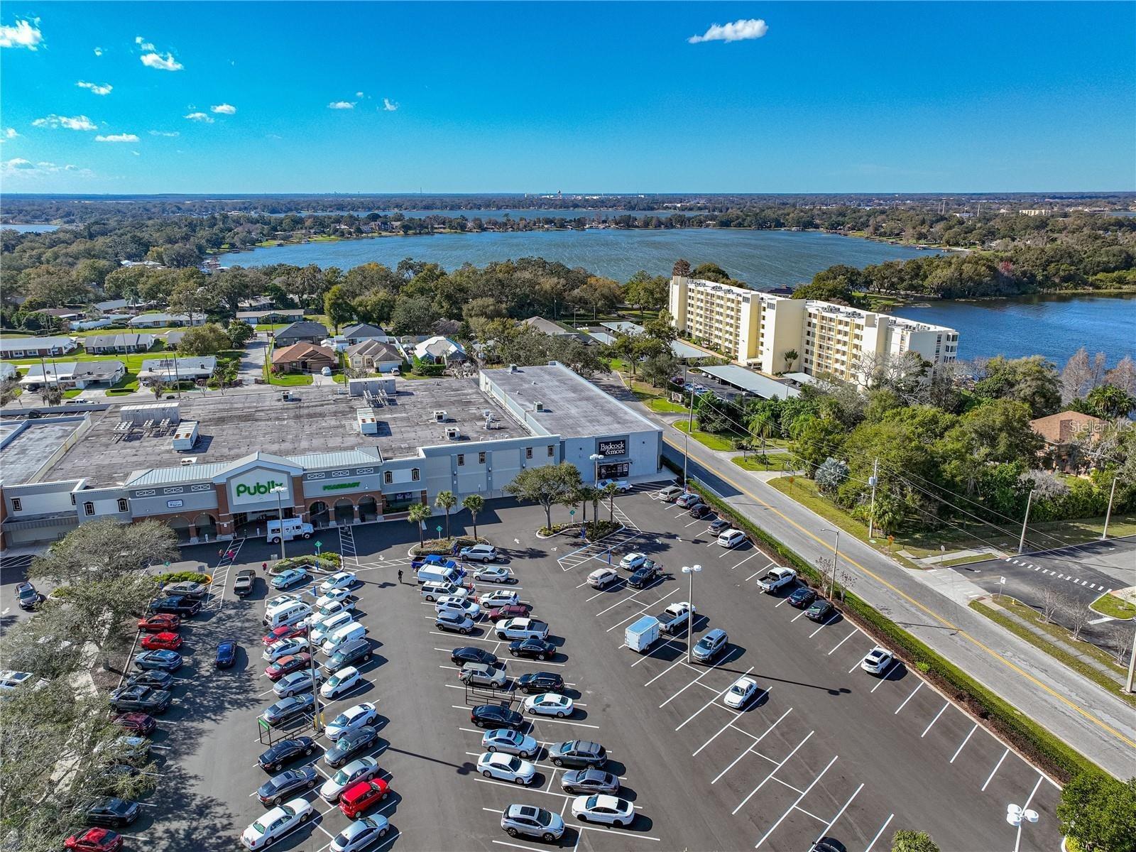 700 MIRROR TER NW #111, WINTER HAVEN, FL, 33881