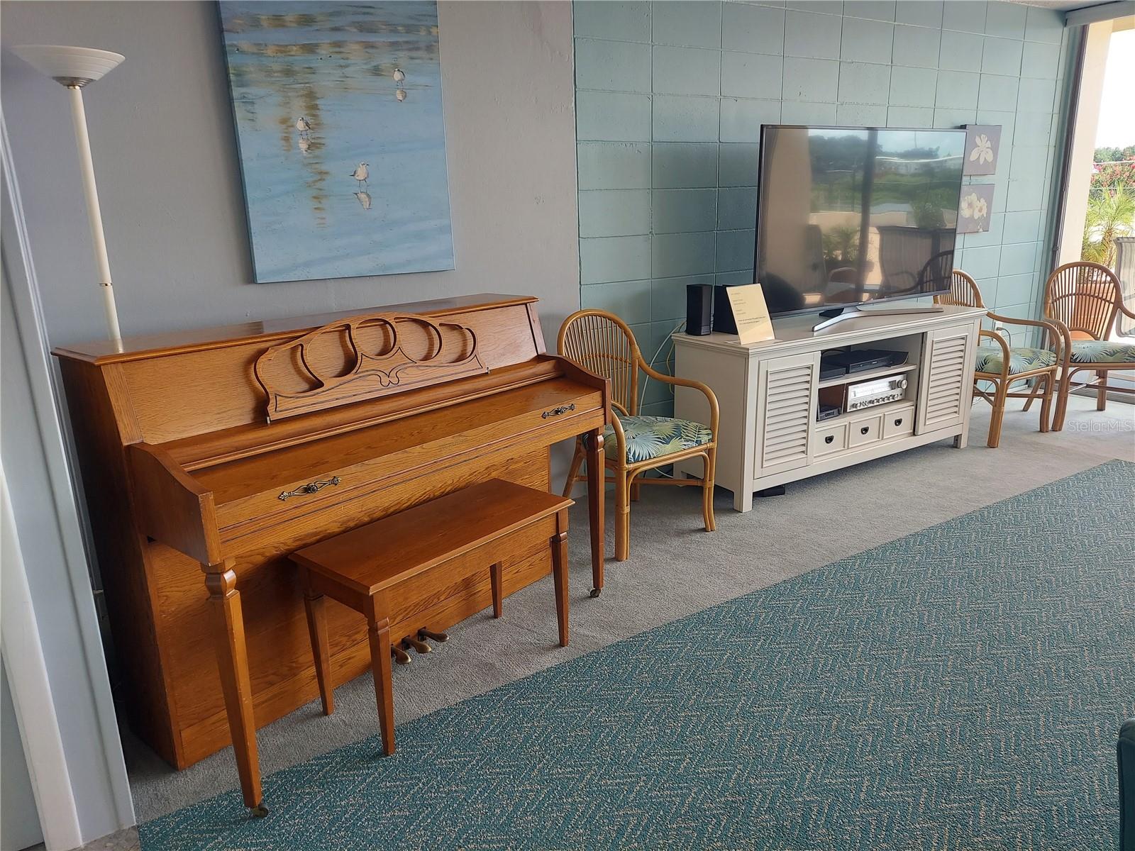 700 MIRROR TER NW #111, WINTER HAVEN, FL, 33881