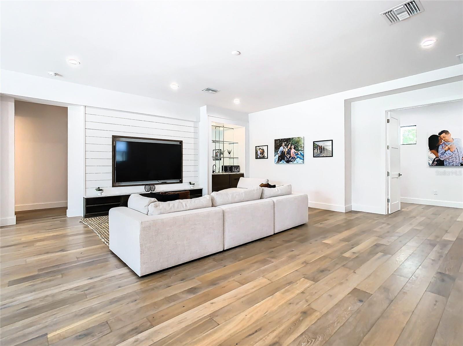 4816 W SAN JOSE ST, TAMPA, FL, 33629