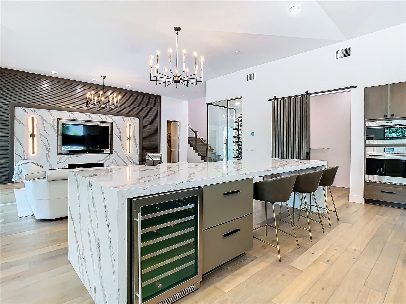 4816 W SAN JOSE ST, TAMPA, FL, 33629