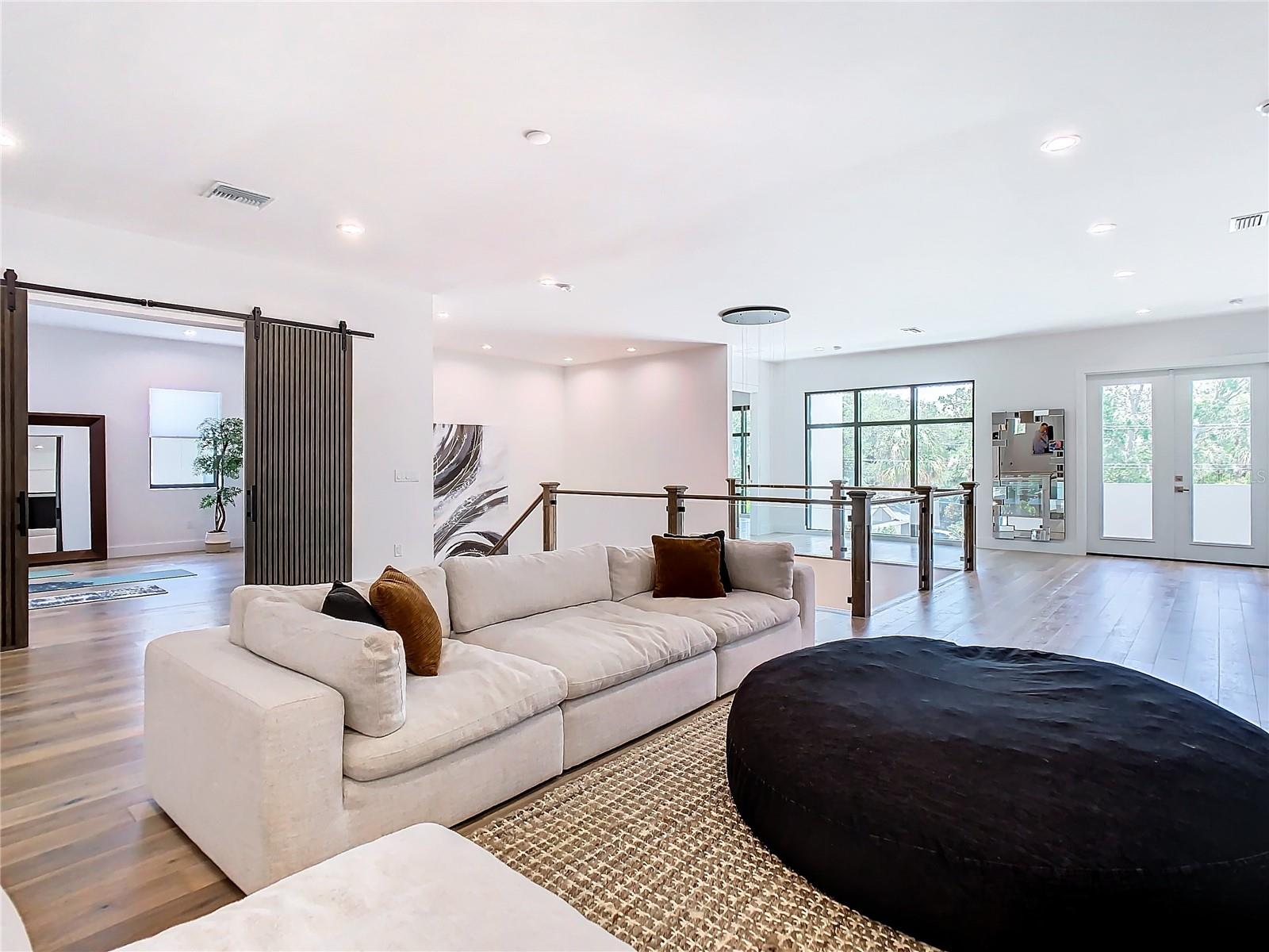 4816 W SAN JOSE ST, TAMPA, FL, 33629