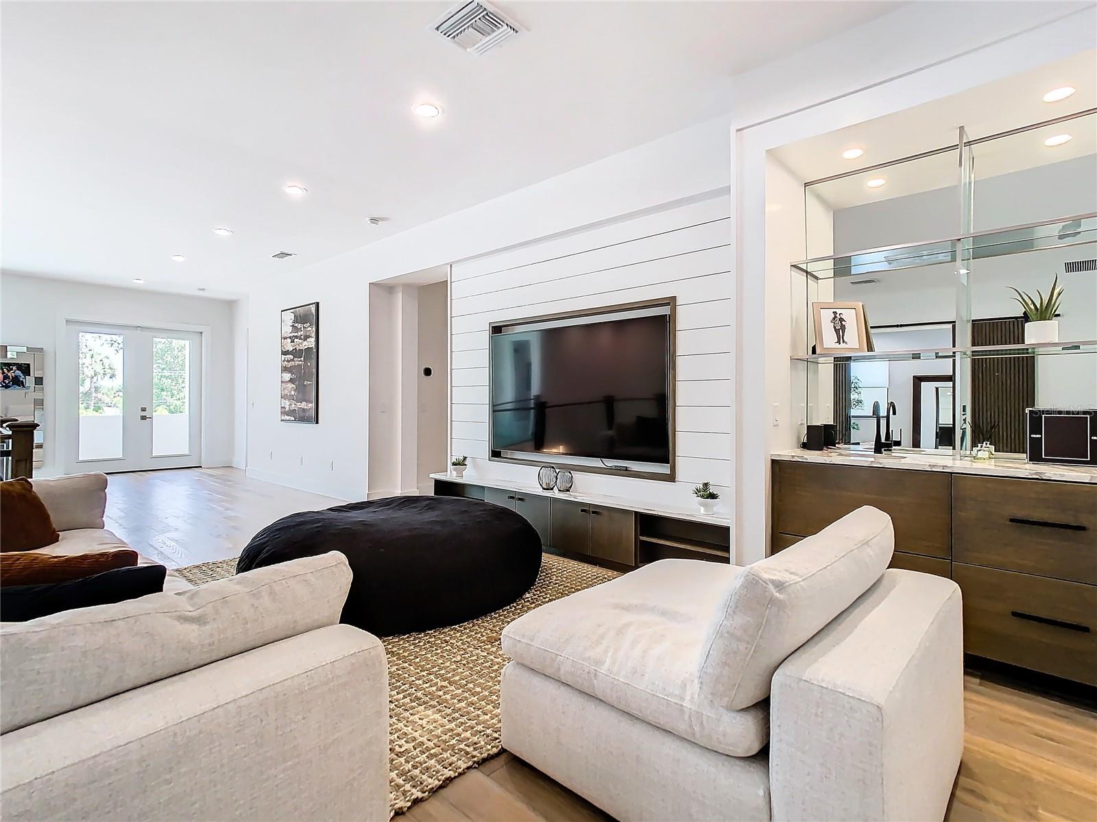 4816 W SAN JOSE ST, TAMPA, FL, 33629