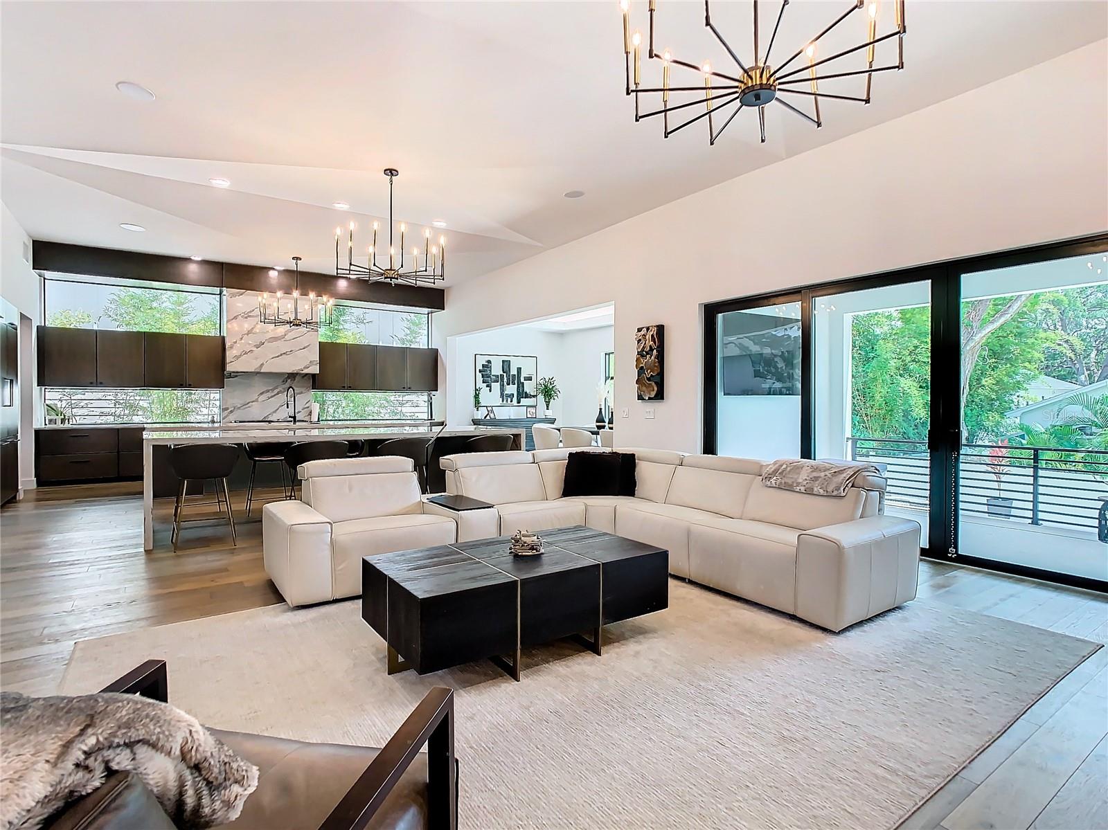 4816 W SAN JOSE ST, TAMPA, FL, 33629