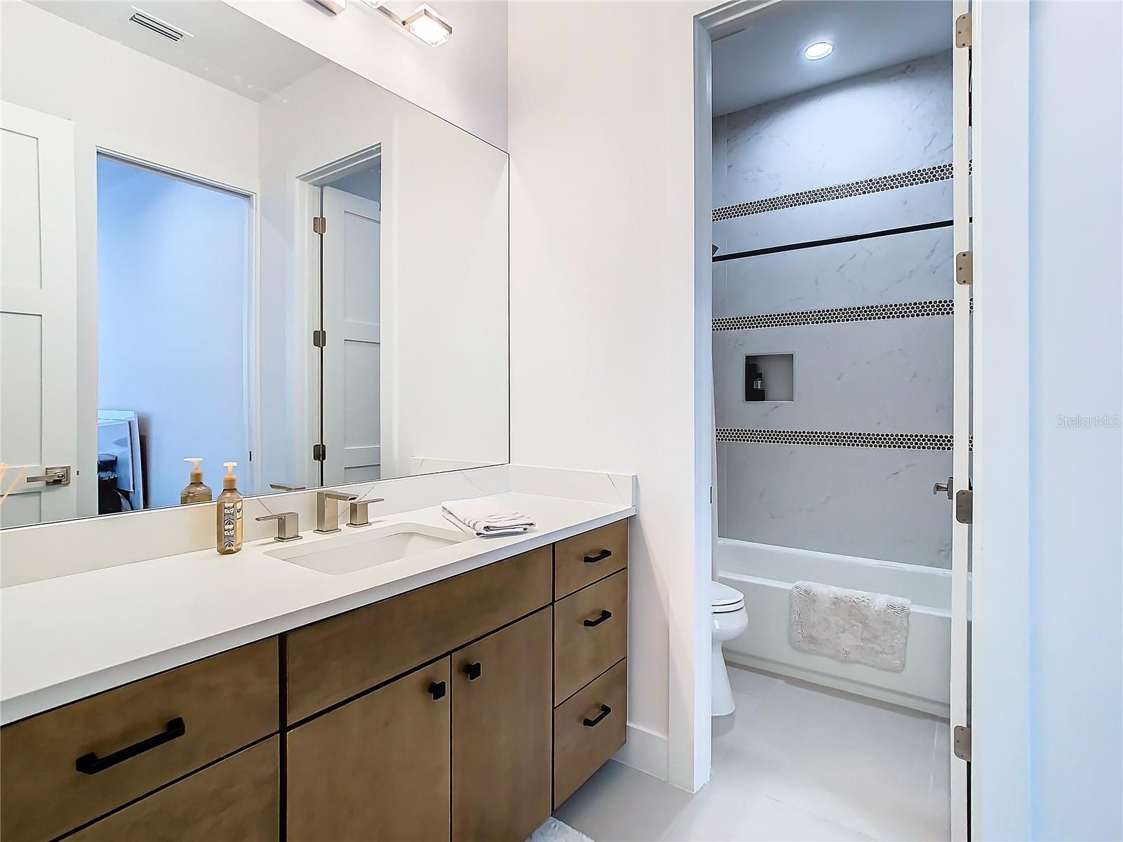 4816 W SAN JOSE ST, TAMPA, FL, 33629