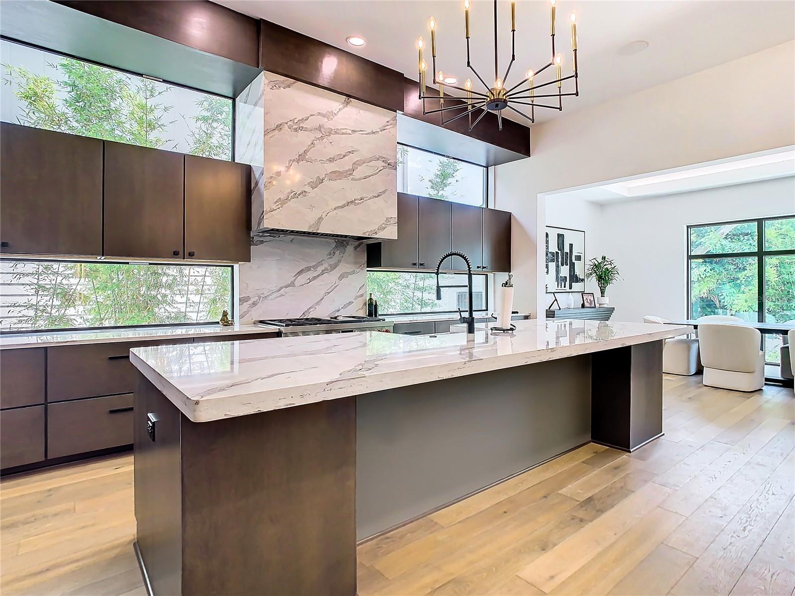 4816 W SAN JOSE ST, TAMPA, FL, 33629