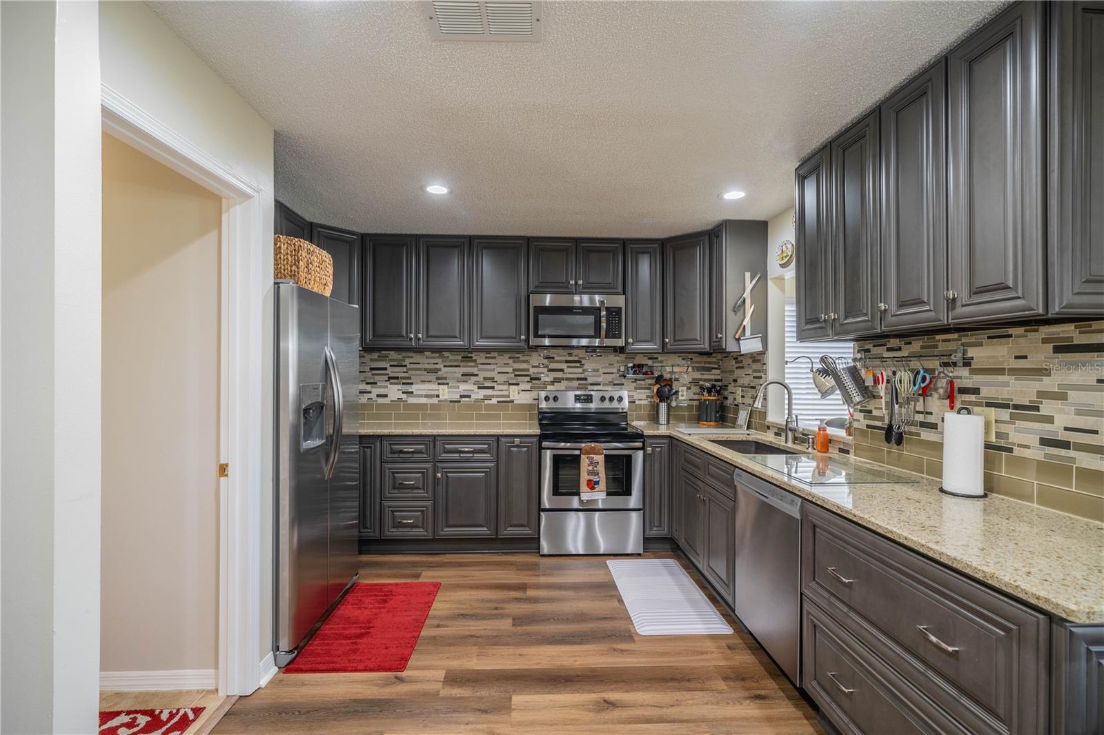 2223 IVAN CT #59, SUN CITY CENTER, FL, 33573