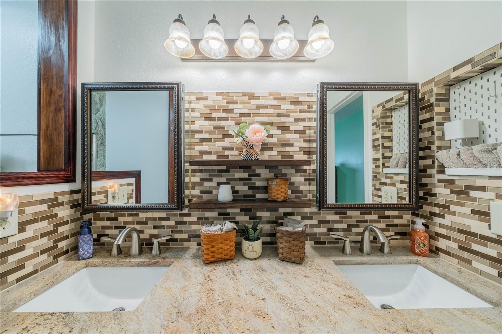 2223 IVAN CT #59, SUN CITY CENTER, FL, 33573