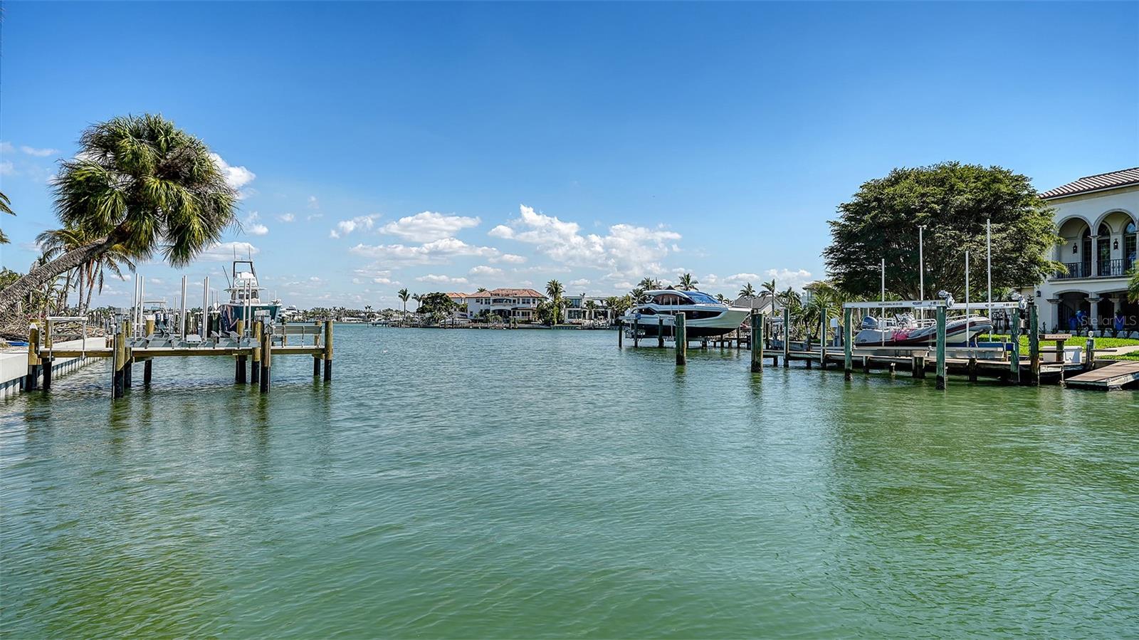 A4640849 Property Photo