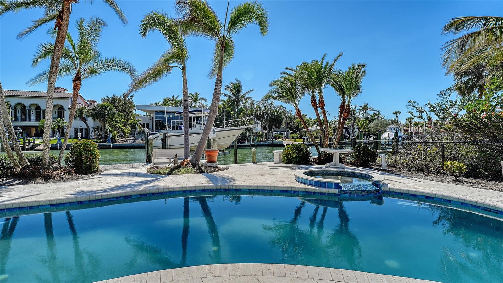 A4640849 Property Photo