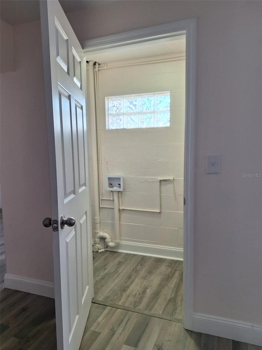 215 NEPTUNE RD, KISSIMMEE, FL, 34744