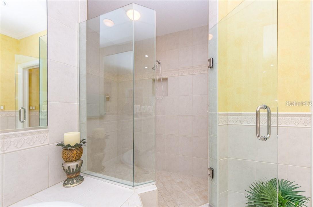 18700 GULF BLVD #6, INDIAN SHORES, FL, 33785