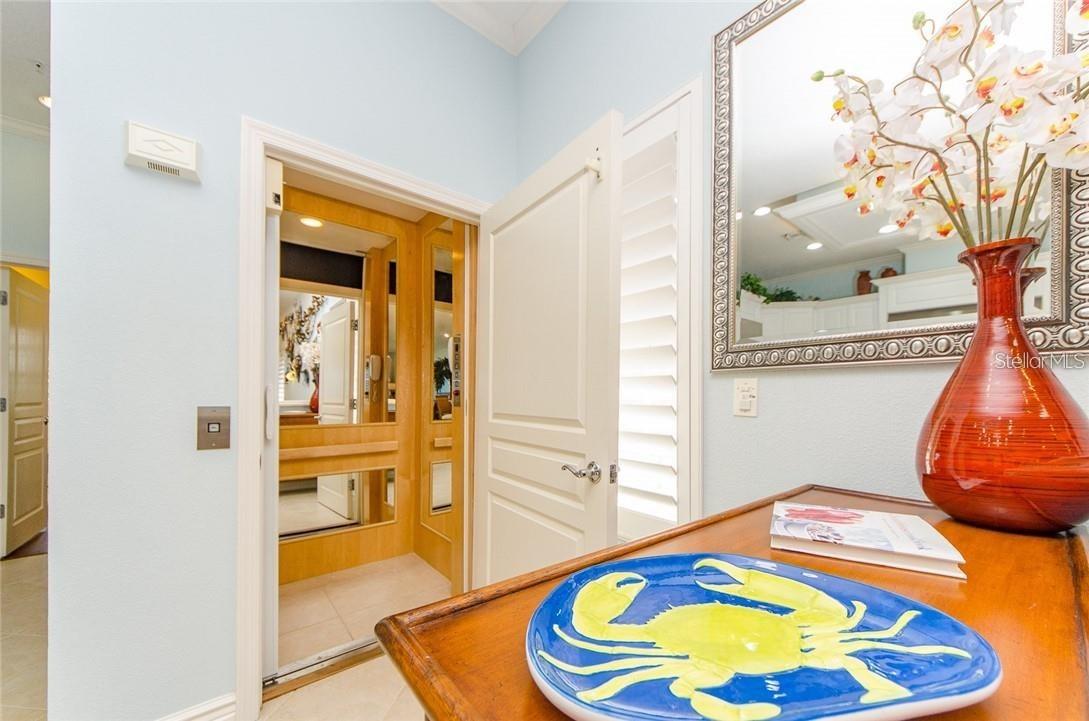 18700 GULF BLVD #6, INDIAN SHORES, FL, 33785