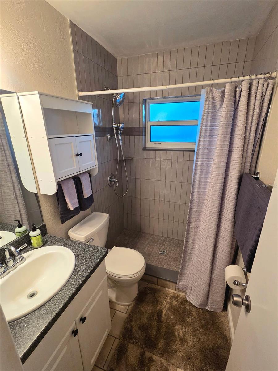 6763 35TH AVE N, ST PETERSBURG, FL, 33710