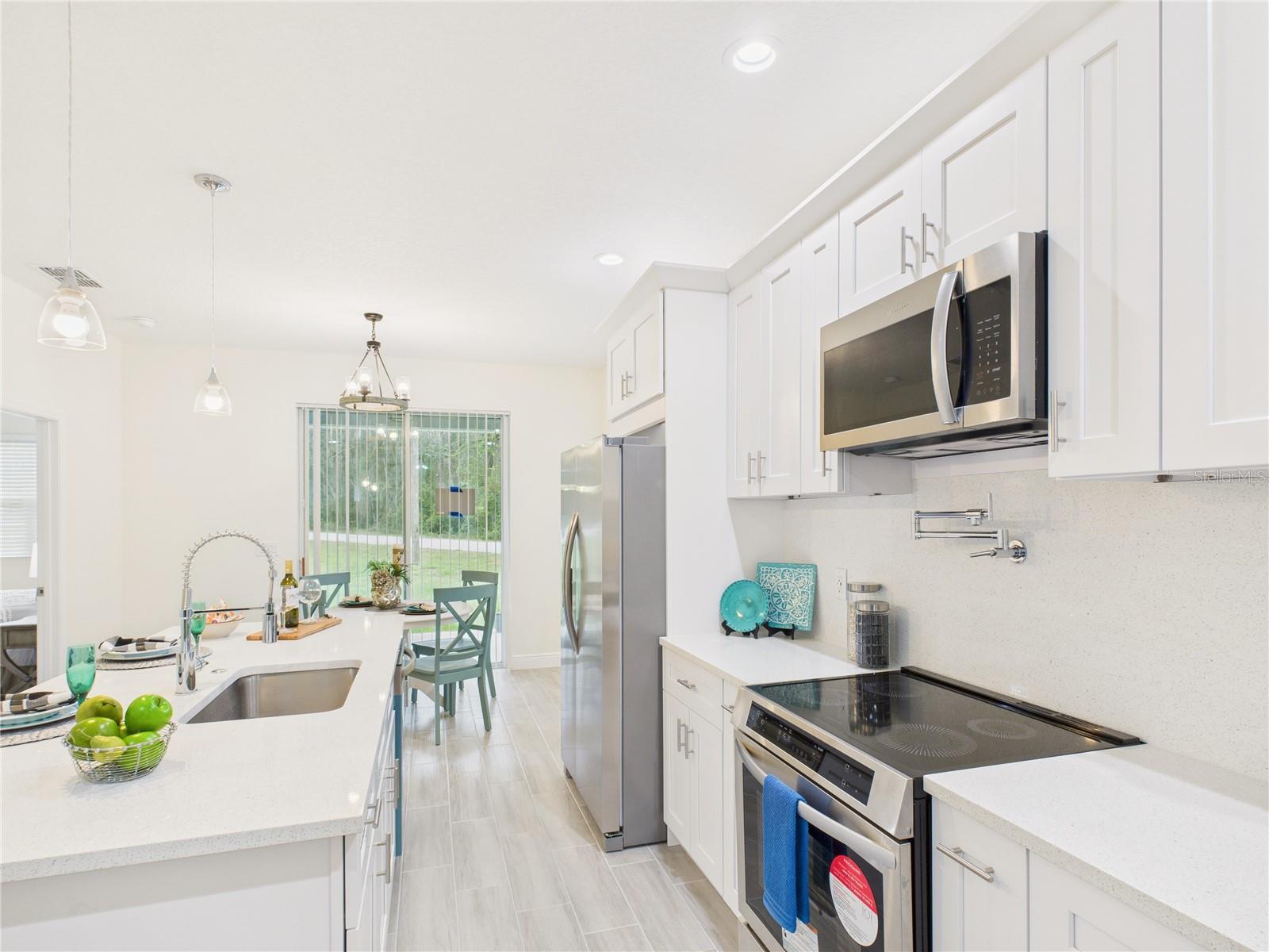 47 SEQUOIA LOOP, OCKLAWAHA, FL, 32179