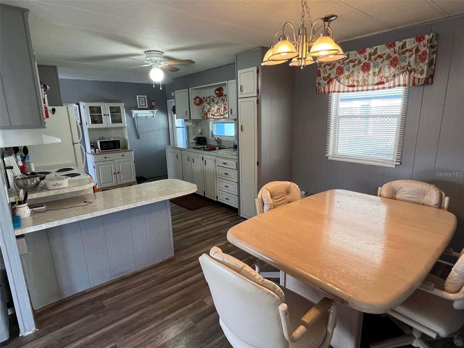 93 PINDO PALM ST E, LARGO, FL, 33770