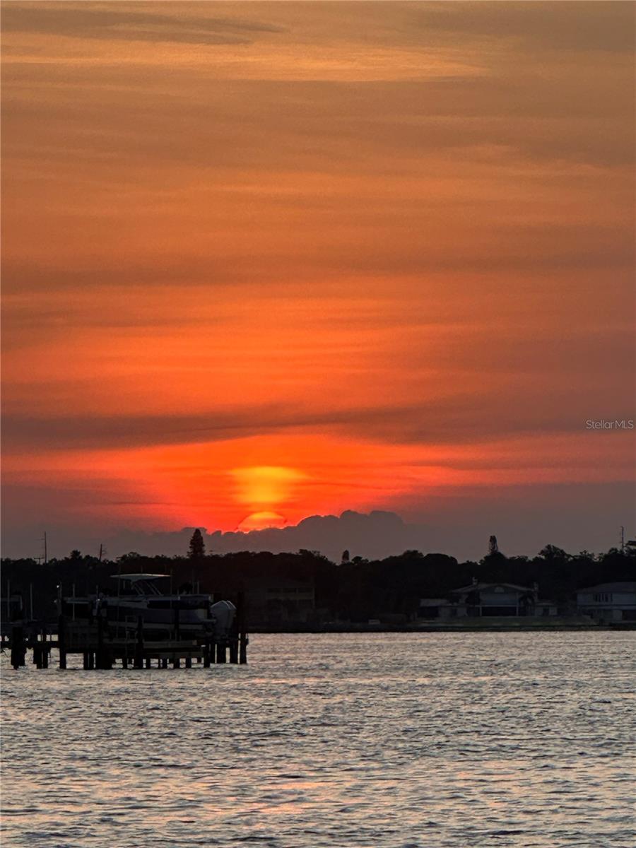 11005 5TH ST E, TREASURE ISLAND, FL, 33706