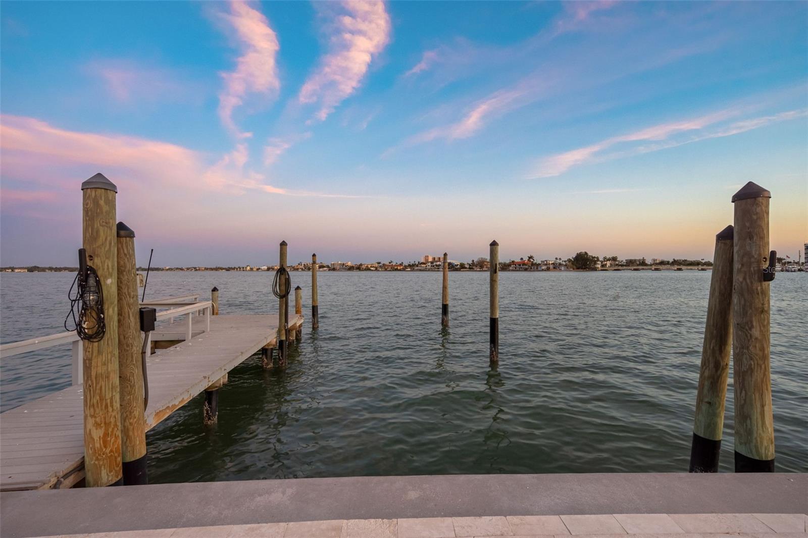 11005 5TH ST E, TREASURE ISLAND, FL, 33706