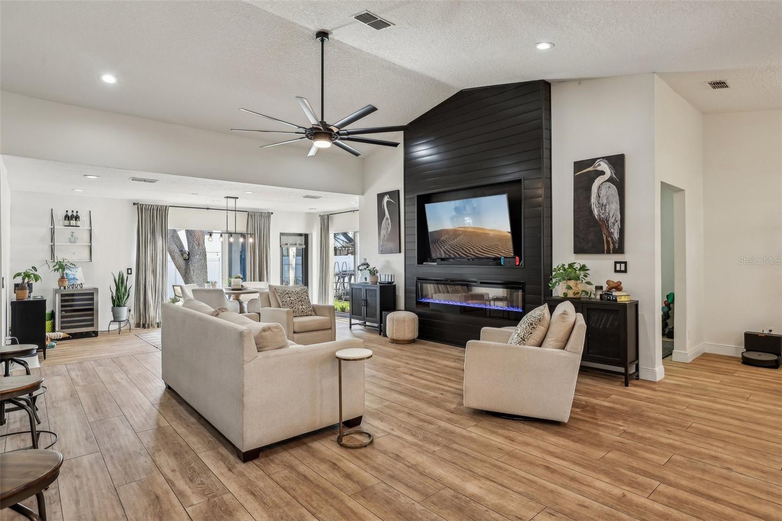 2294 LAKEVIEW AVE, CLERMONT, FL, 34711